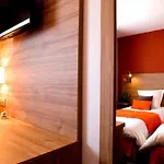 Logis Restaurant De La Madeleine Hotel 3*