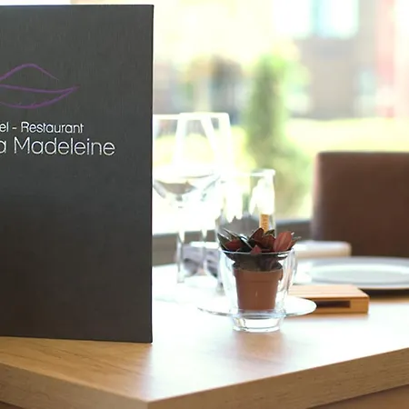 Hotel Logis Restaurant De La Madeleine Commercy