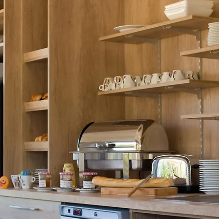 Logis Restaurant De La Madeleine