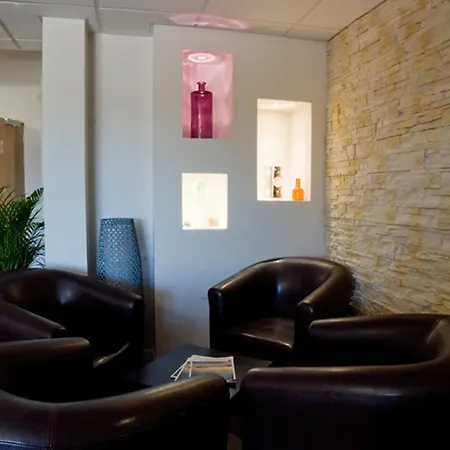 Logis Restaurant De La Madeleine Commercy