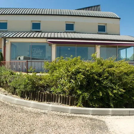 Logis Restaurant De La Madeleine 3*