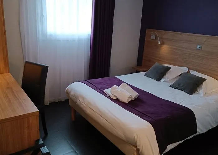 Logis Restaurant De La Madeleine Ξενοδοχείο 3*