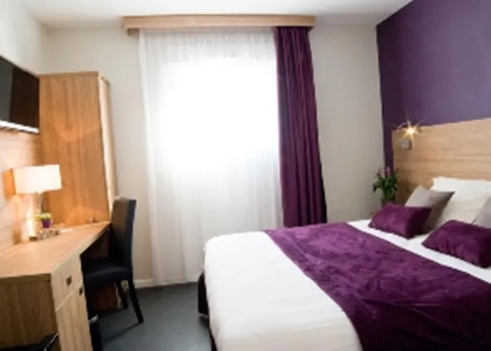 Logis Restaurant De La Madeleine Ξενοδοχείο