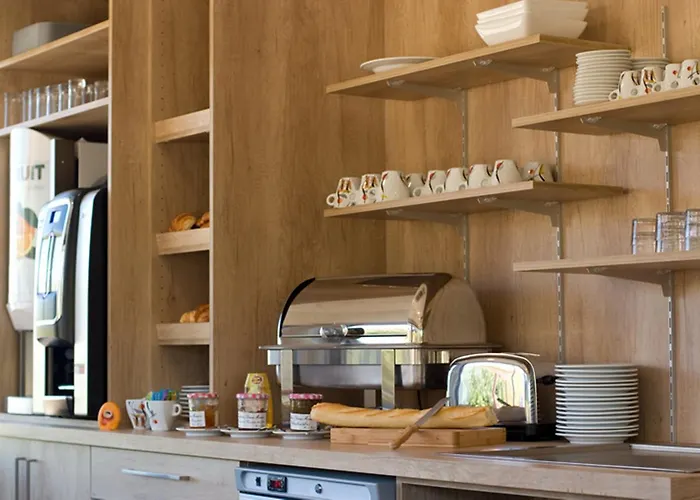 Logis Restaurant De La Madeleine