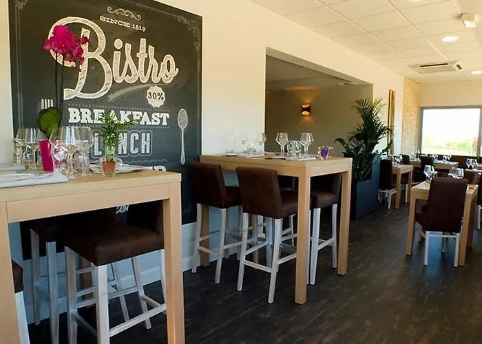 Hotel Logis Restaurant De La Madeleine 3*