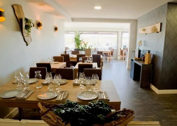 Logis Restaurant De La Madeleine 3*